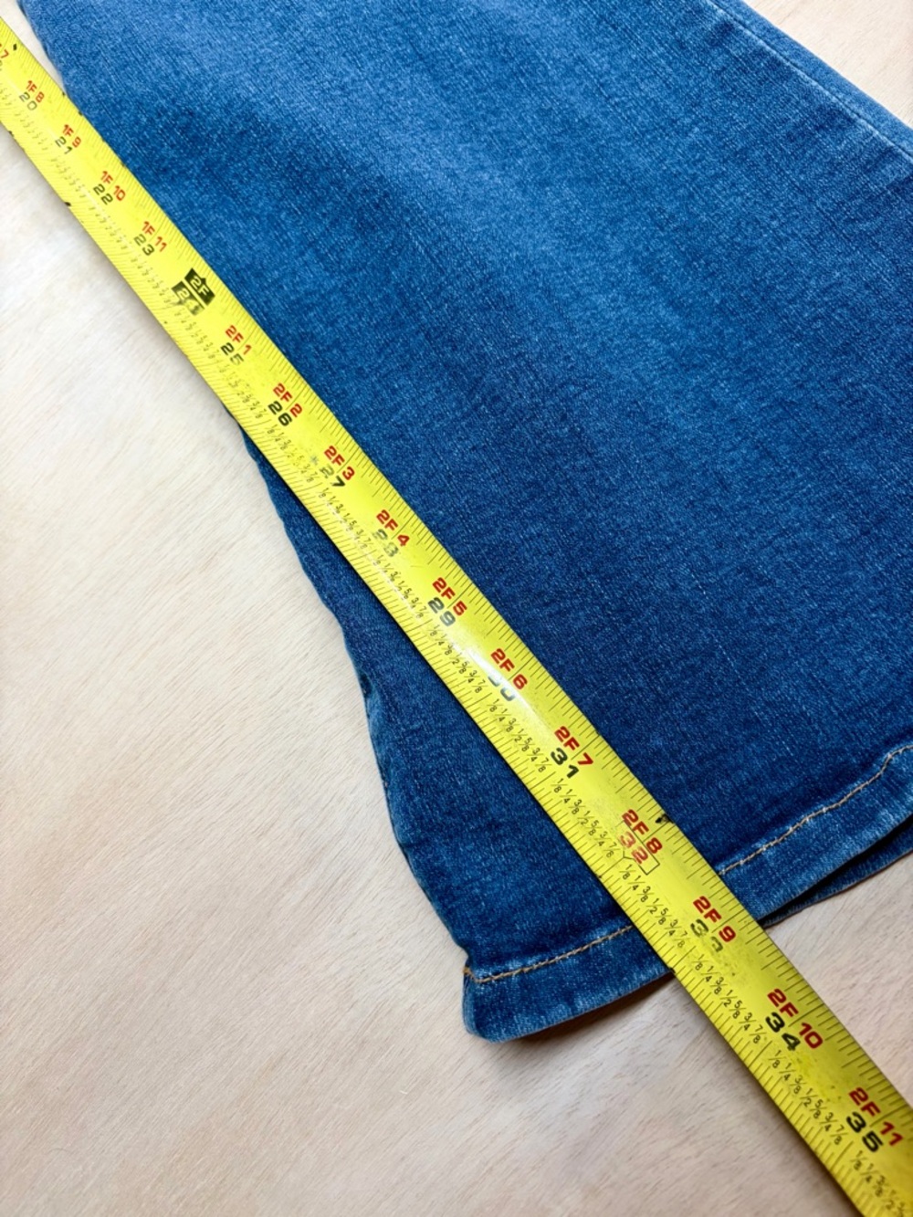 FRAME Le High Flare Jeans in Columbus Wash Size 31 High Rise Stretch long - Picture 10 of 11